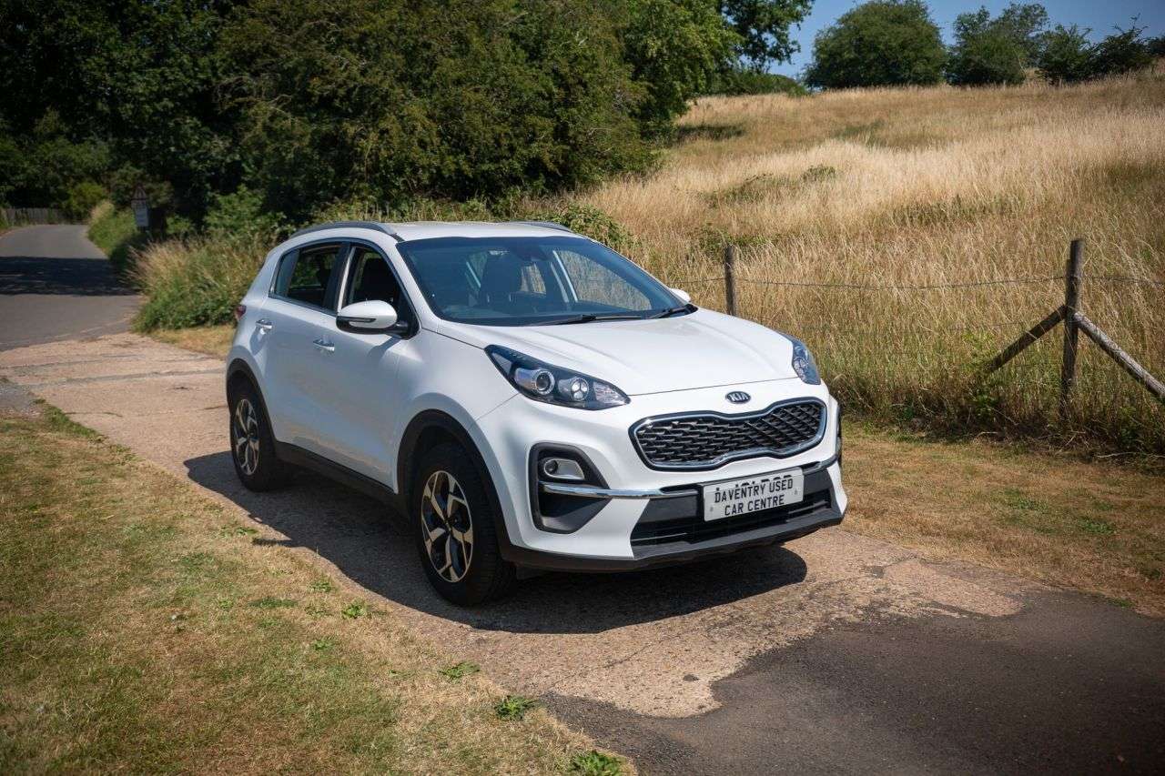 A 2021 KIA SPORTAGE 1.6 GDi 2 GPF SUV 5dr Petrol Manual Euro 6 (s/s) (130 bhp) Fully Loaded, 2 A 2021 KIA SPORTAGE 1.6 GDi 2 GPF SUV 5dr Petrol Manual Euro 6 (s/s) (130 bhp) Fully Loaded, 2