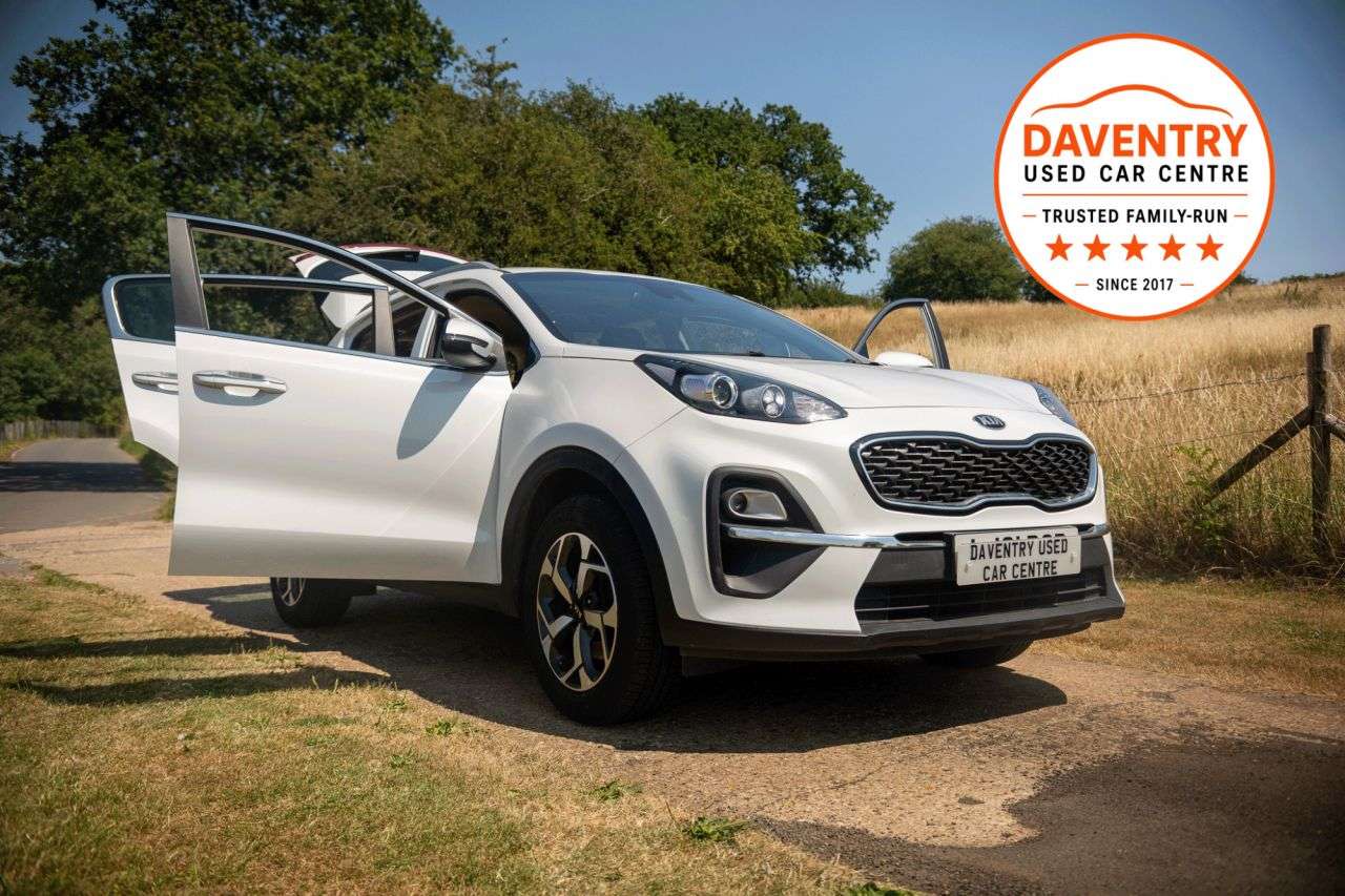 A 2021 KIA SPORTAGE 1.6 GDi 2 GPF SUV 5dr Petrol Manual Euro 6 (s/s) (130 bhp) Fully Loaded, 2 A 2021 KIA SPORTAGE 1.6 GDi 2 GPF SUV 5dr Petrol Manual Euro 6 (s/s) (130 bhp) Fully Loaded, 2