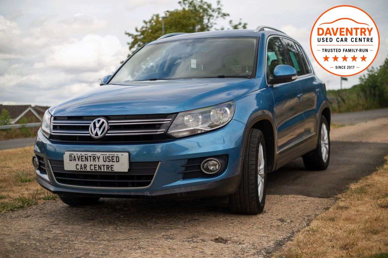 A 2015 VOLKSWAGEN TIGUAN 2.0 TDI BlueMotion Tech Match SUV 5dr Diesel Manual 2WD Euro 6 (s/s) (150 p A 2015 VOLKSWAGEN TIGUAN 2.0 TDI BlueMotion Tech Match SUV 5dr Diesel Manual 2WD Euro 6 (s/s) (150 p