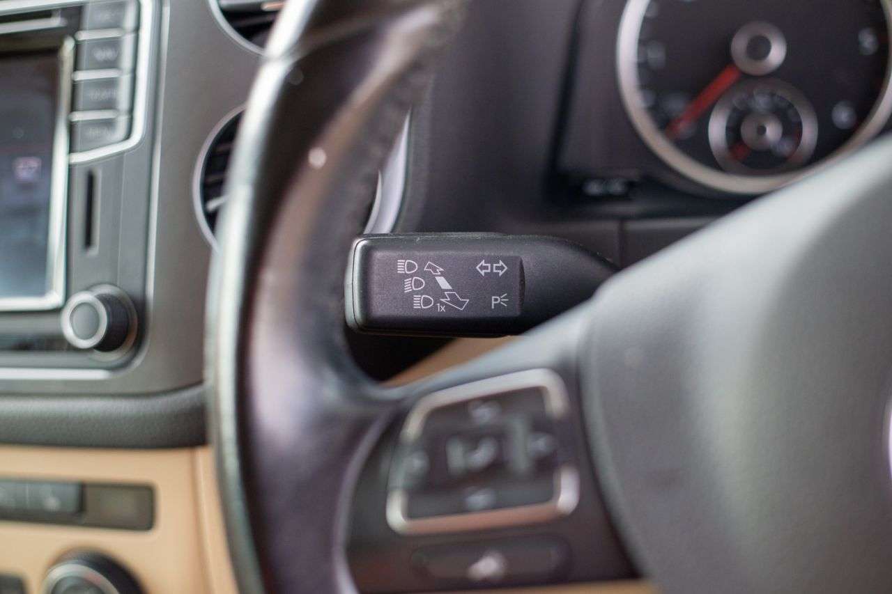 2015 VOLKSWAGEN TIGUAN 2015 VOLKSWAGEN TIGUAN