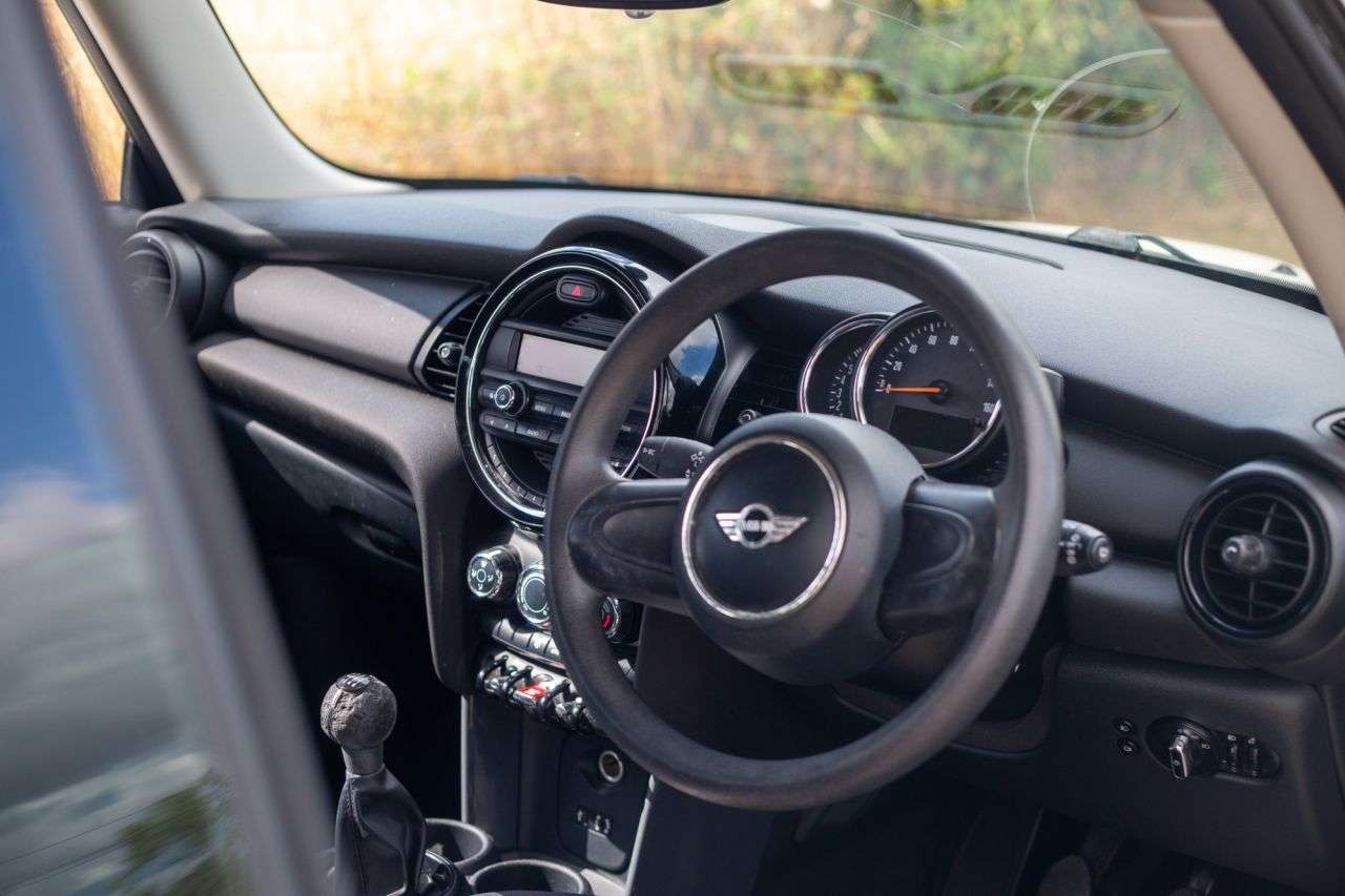 2015 MINI HATCH 2015 MINI HATCH