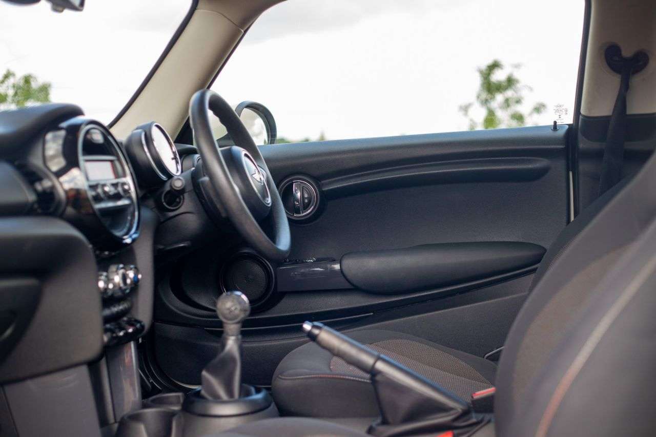 2015 MINI HATCH 2015 MINI HATCH