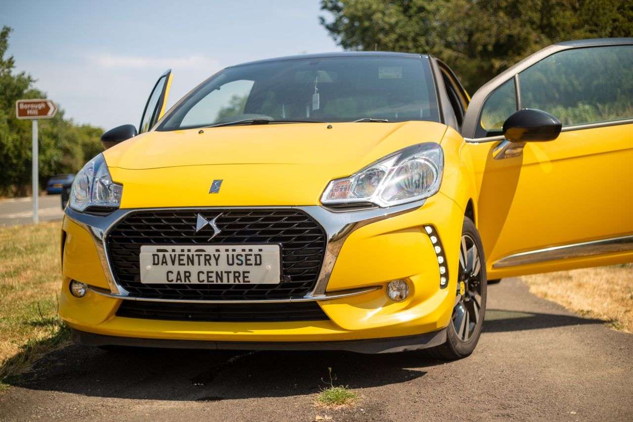 A 2016 DS AUTOMOBILES DS 3 1.2 PureTech Chic Hatchback 3dr Petrol Manual Euro 6 (82 ps) Cheap To Run, A 2016 DS AUTOMOBILES DS 3 1.2 PureTech Chic Hatchback 3dr Petrol Manual Euro 6 (82 ps) Cheap To Run,