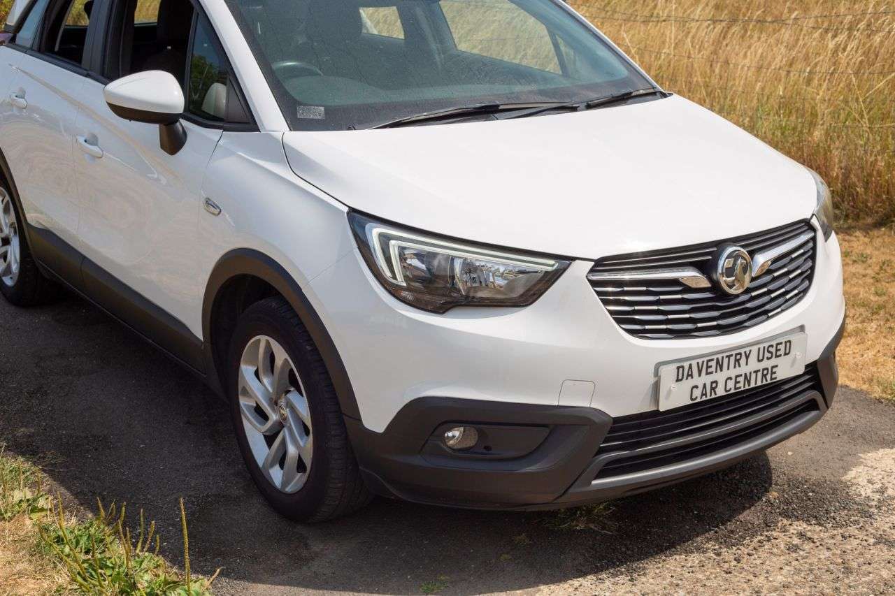 A 2019 VAUXHALL CROSSLAND X 1.2 SE SUV 5dr Petrol Manual Euro 6 (83 ps) Bluetooth, Lane Assist A 2019 VAUXHALL CROSSLAND X 1.2 SE SUV 5dr Petrol Manual Euro 6 (83 ps) Bluetooth, Lane Assist