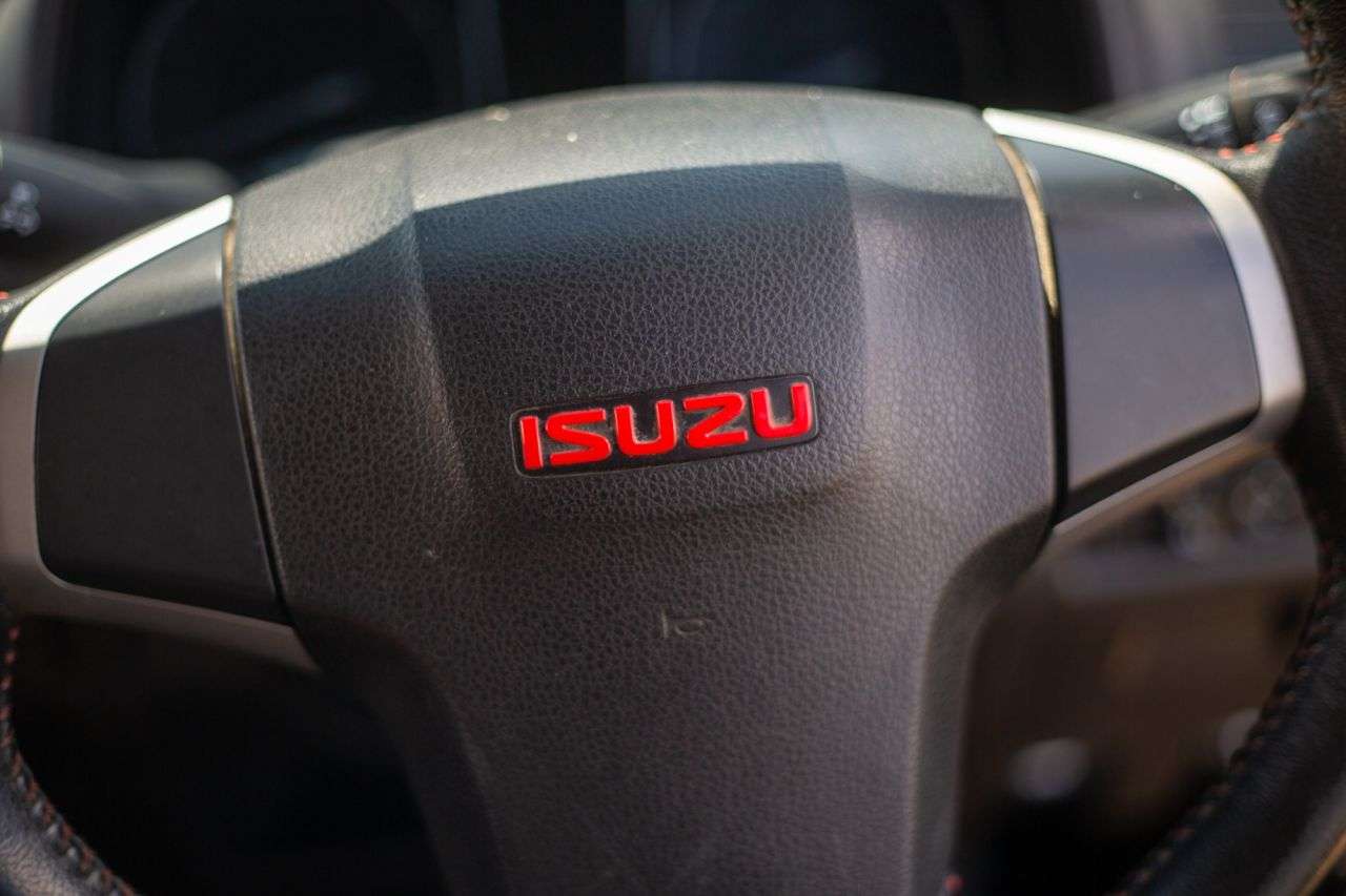 2016 ISUZU D-MAX 2016 ISUZU D-MAX