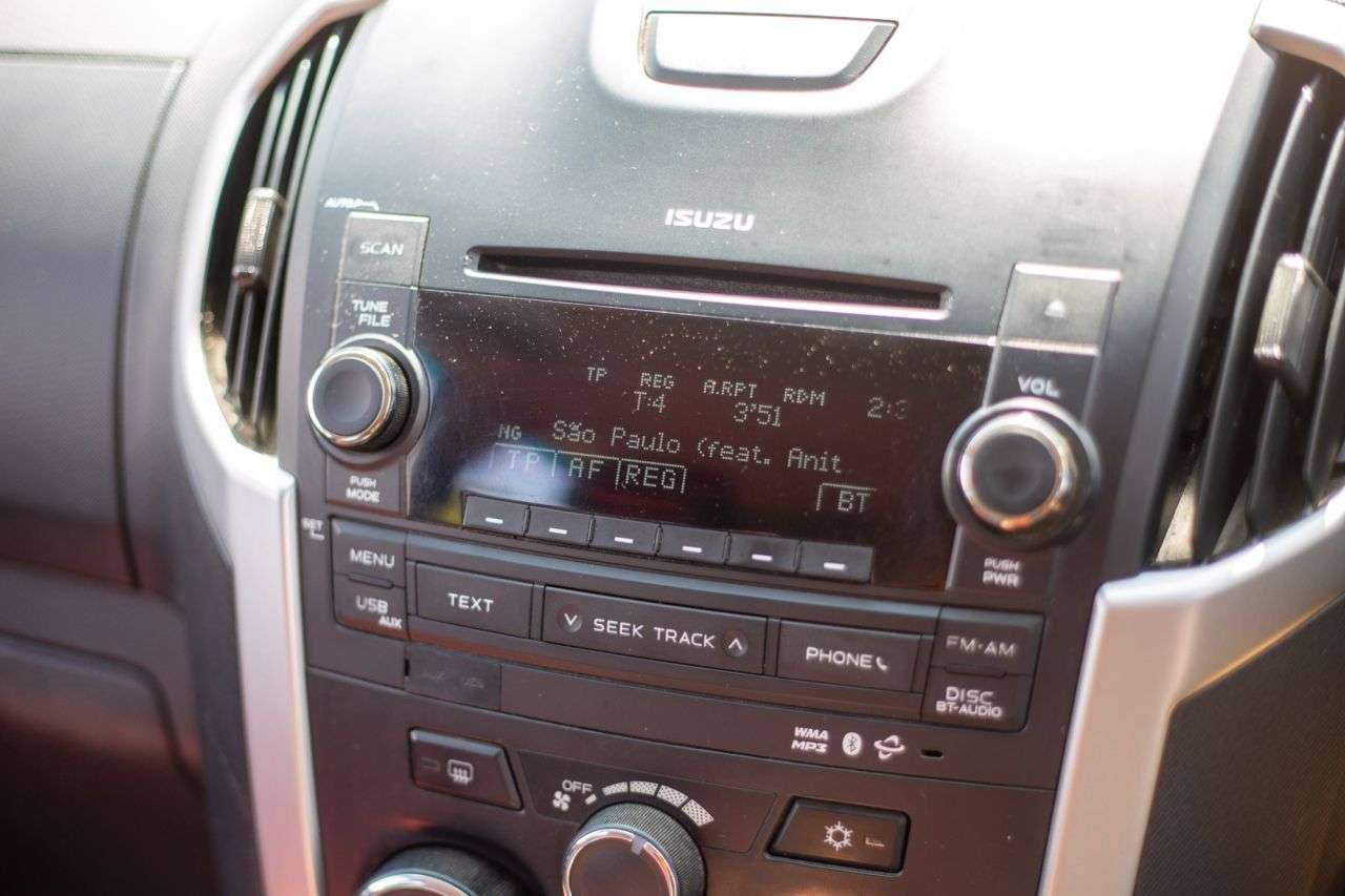 2016 ISUZU D-MAX 2016 ISUZU D-MAX