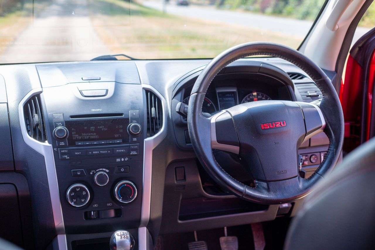 2016 ISUZU D-MAX 2016 ISUZU D-MAX