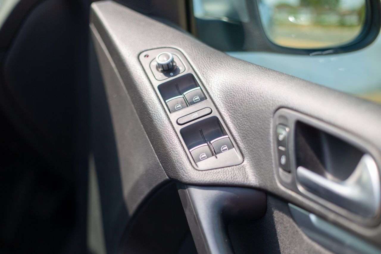 2013 VOLKSWAGEN TIGUAN 2013 VOLKSWAGEN TIGUAN