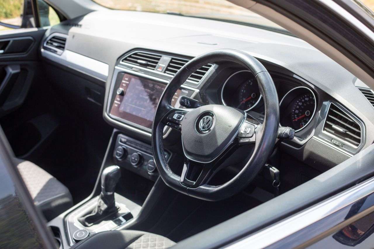 2018 VOLKSWAGEN TIGUAN 2018 VOLKSWAGEN TIGUAN