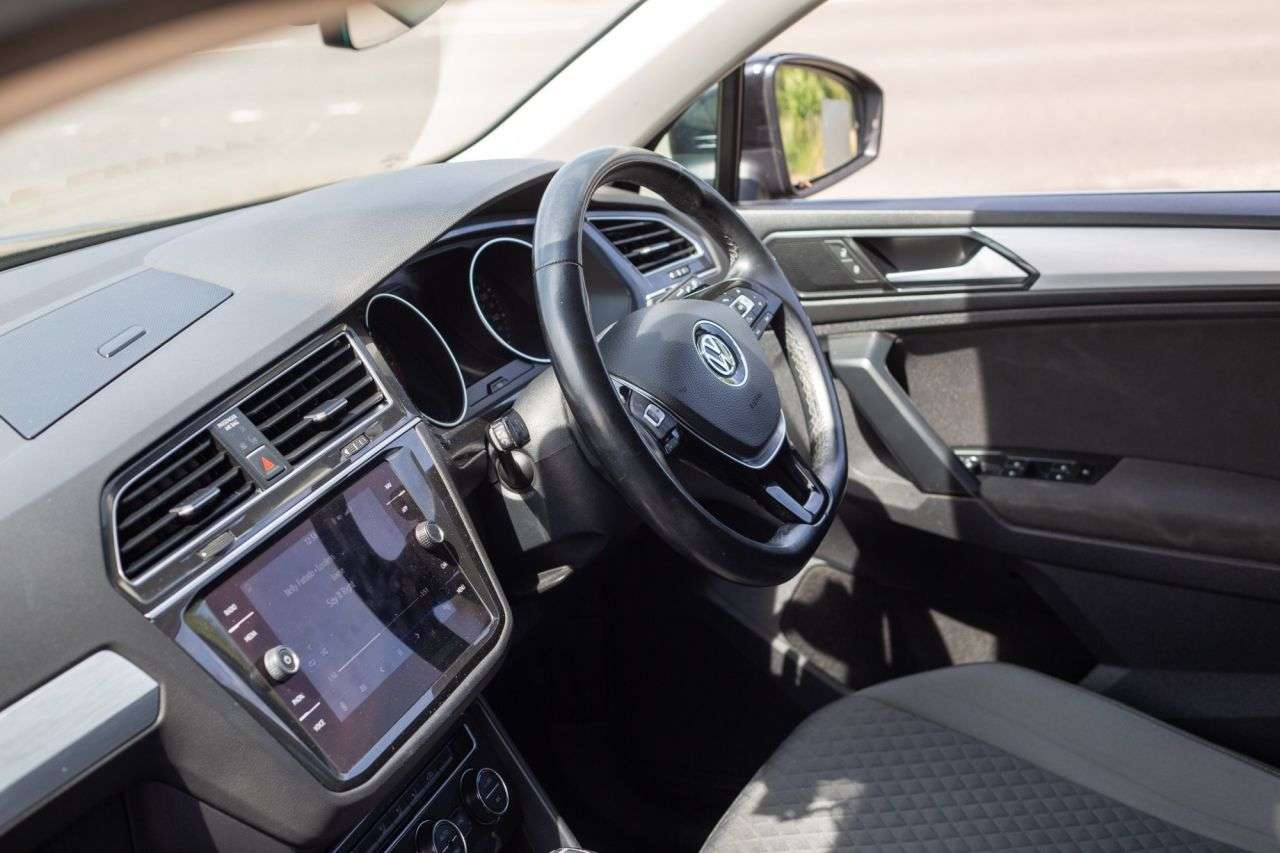 2018 VOLKSWAGEN TIGUAN 2018 VOLKSWAGEN TIGUAN