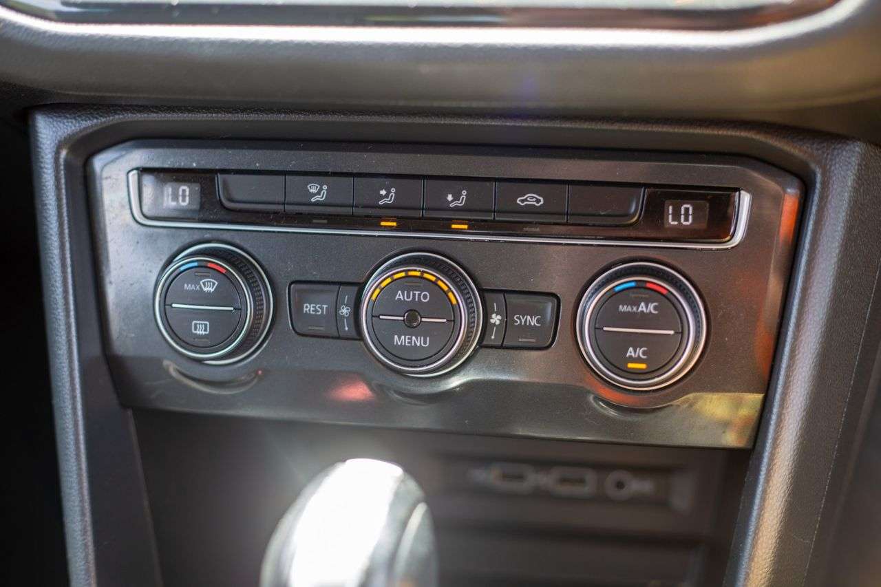 2018 VOLKSWAGEN TIGUAN 2018 VOLKSWAGEN TIGUAN