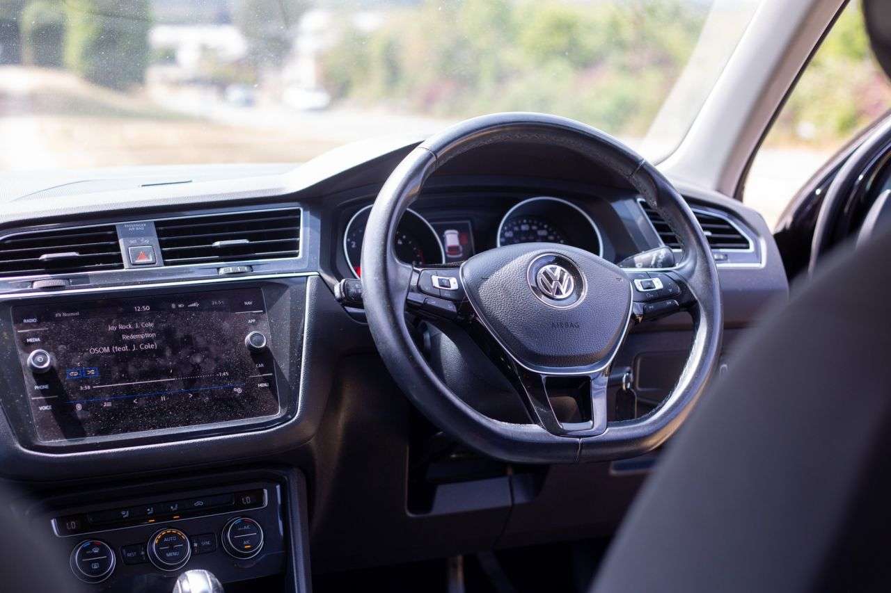 2018 VOLKSWAGEN TIGUAN 2018 VOLKSWAGEN TIGUAN