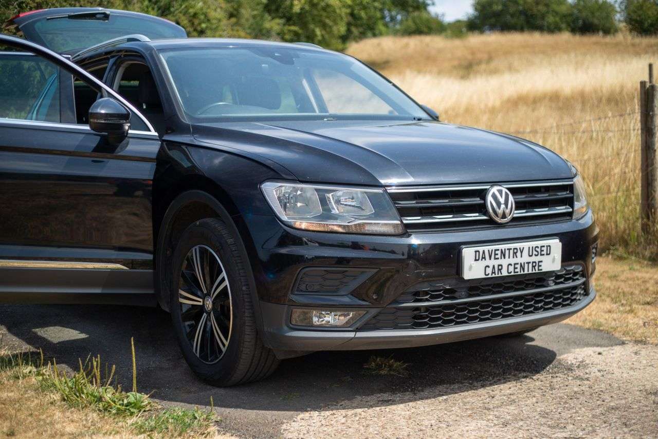 2018 VOLKSWAGEN TIGUAN 2018 VOLKSWAGEN TIGUAN