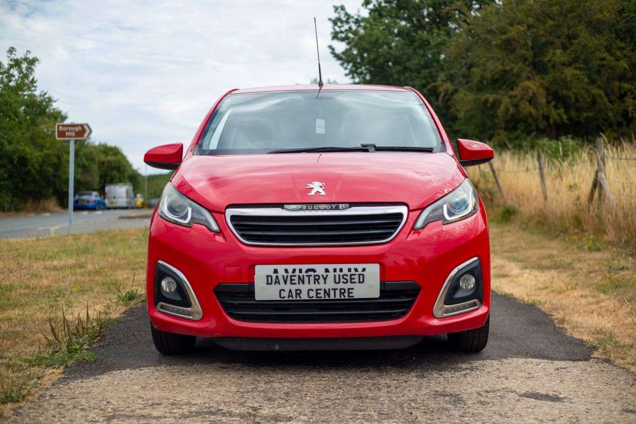 A 2016 PEUGEOT 108 1.2 PureTech Allure Hatchback 3dr Petrol Manual Euro 6 (82 ps) F.S.H, Rever A 2016 PEUGEOT 108 1.2 PureTech Allure Hatchback 3dr Petrol Manual Euro 6 (82 ps) F.S.H, Rever