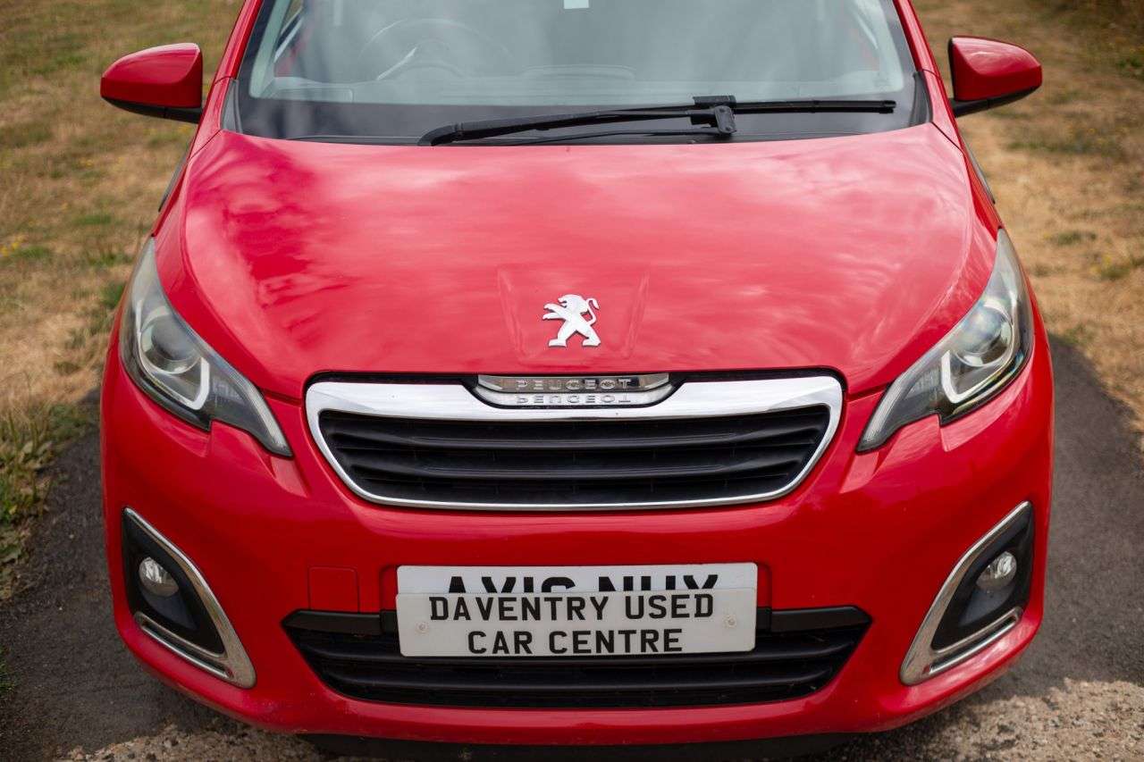 A 2016 PEUGEOT 108 1.2 PureTech Allure Hatchback 3dr Petrol Manual Euro 6 (82 ps) F.S.H, Rever A 2016 PEUGEOT 108 1.2 PureTech Allure Hatchback 3dr Petrol Manual Euro 6 (82 ps) F.S.H, Rever