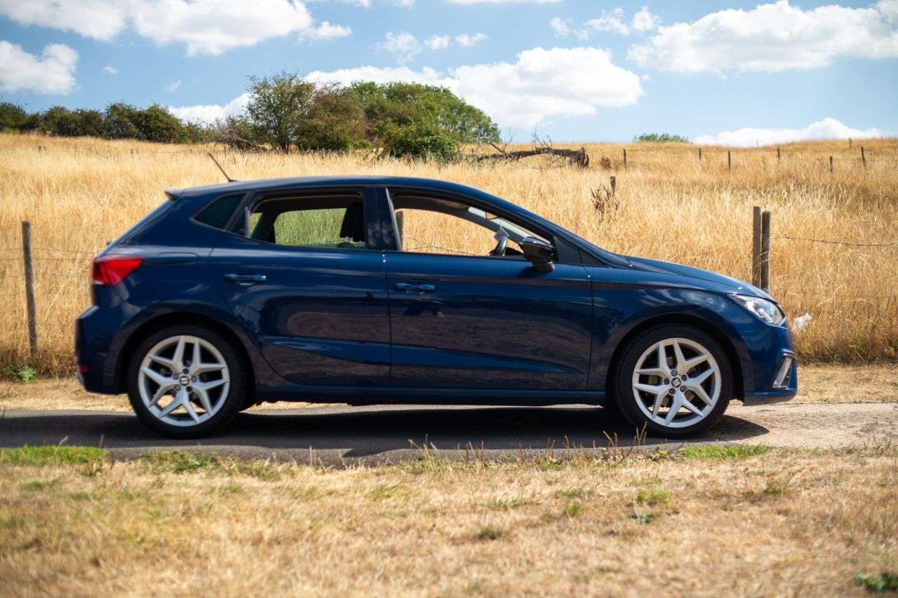 A 2018 SEAT IBIZA 1.0 TSI FR Hatchback 5dr Petrol Manual Euro 6 (s/s) (115 ps) 2 KEYS, SERVIC A 2018 SEAT IBIZA 1.0 TSI FR Hatchback 5dr Petrol Manual Euro 6 (s/s) (115 ps) 2 KEYS, SERVIC