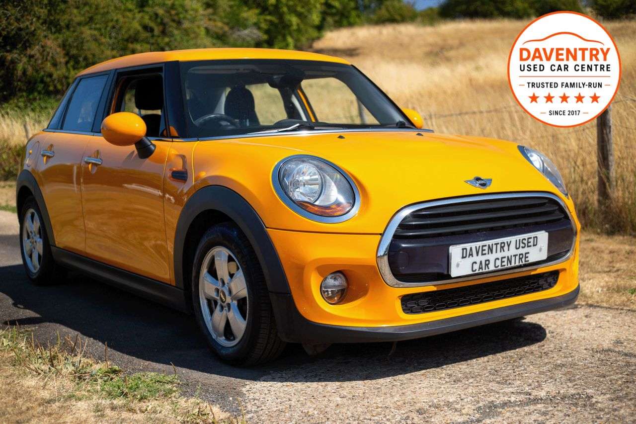 A 2015 MINI HATCH 1.5 Cooper Hatchback 5dr Petrol Manual Euro 6 (s/s) (136 ps) A 2015 MINI HATCH 1.5 Cooper Hatchback 5dr Petrol Manual Euro 6 (s/s) (136 ps)