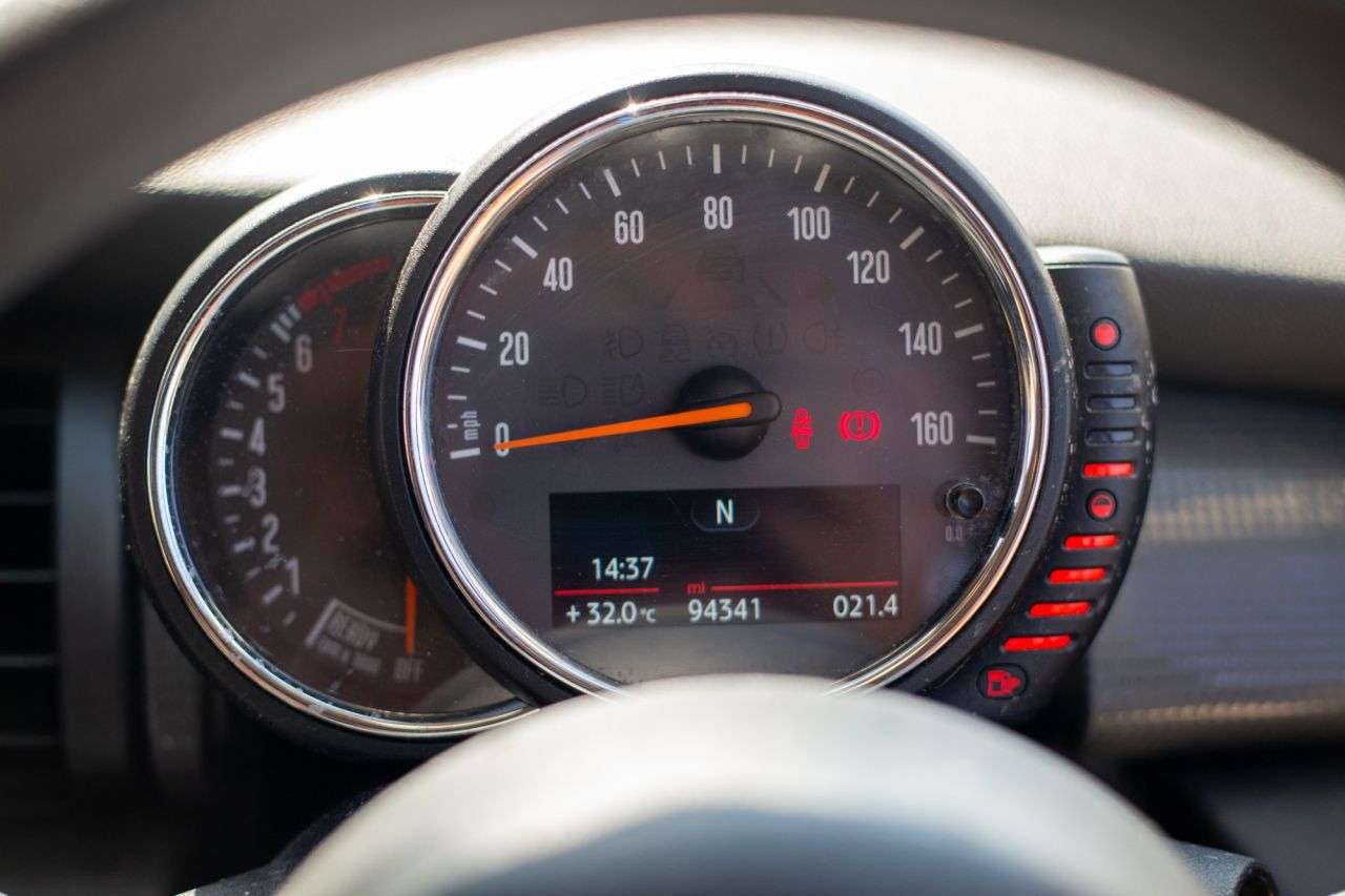 2015 MINI HATCH 2015 MINI HATCH