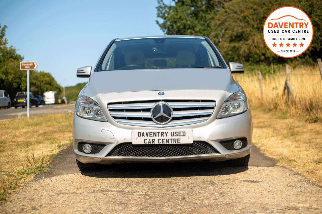 A 2013 MERCEDES-BENZ B CLASS 1.6 B180 SE MPV 5dr Petrol 7G-DCT Euro 6 (s/s) (122 ps) A 2013 MERCEDES-BENZ B CLASS 1.6 B180 SE MPV 5dr Petrol 7G-DCT Euro 6 (s/s) (122 ps)