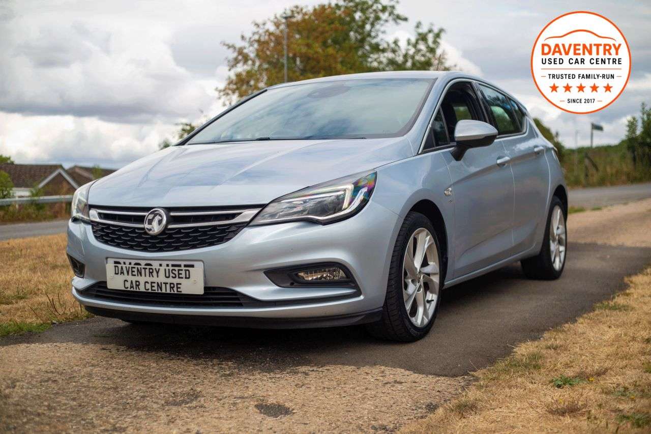 A 2019 VAUXHALL ASTRA 1.0i Turbo ecoTEC SRi Hatchback 5dr Petrol Manual Euro 6 (s/s) (105 ps) A 2019 VAUXHALL ASTRA 1.0i Turbo ecoTEC SRi Hatchback 5dr Petrol Manual Euro 6 (s/s) (105 ps)