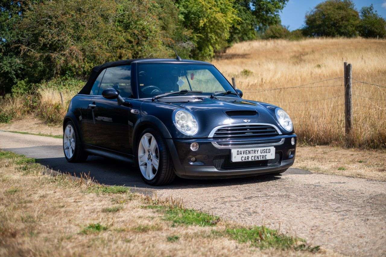 A 2007 MINI CONVERTIBLE 1.6 Cooper S Convertible 2dr Petrol Manual Euro 4 (163 bhp) £3K+ EXTRAS, LE A 2007 MINI CONVERTIBLE 1.6 Cooper S Convertible 2dr Petrol Manual Euro 4 (163 bhp) £3K+ EXTRAS, LE