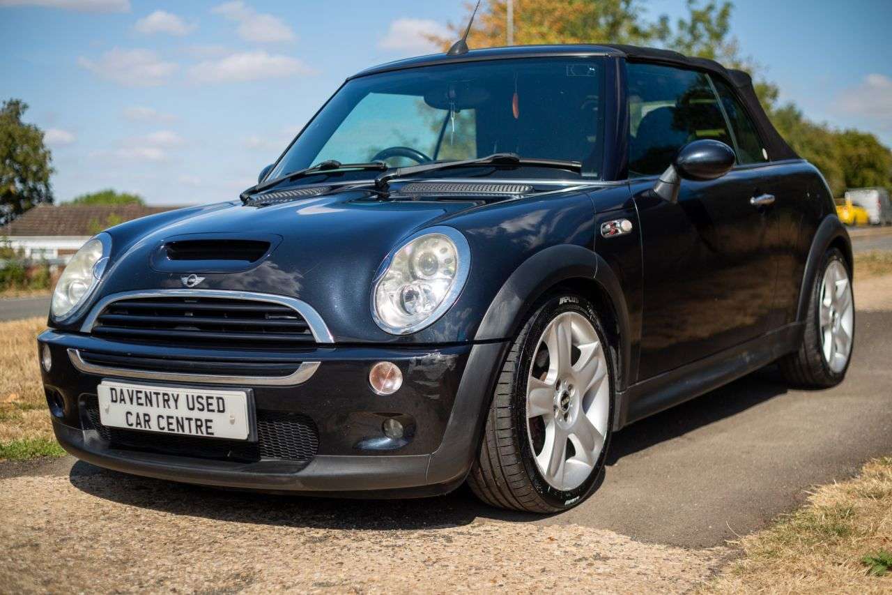 A 2007 MINI CONVERTIBLE 1.6 Cooper S Convertible 2dr Petrol Manual Euro 4 (163 bhp) £3K+ EXTRAS, LE A 2007 MINI CONVERTIBLE 1.6 Cooper S Convertible 2dr Petrol Manual Euro 4 (163 bhp) £3K+ EXTRAS, LE