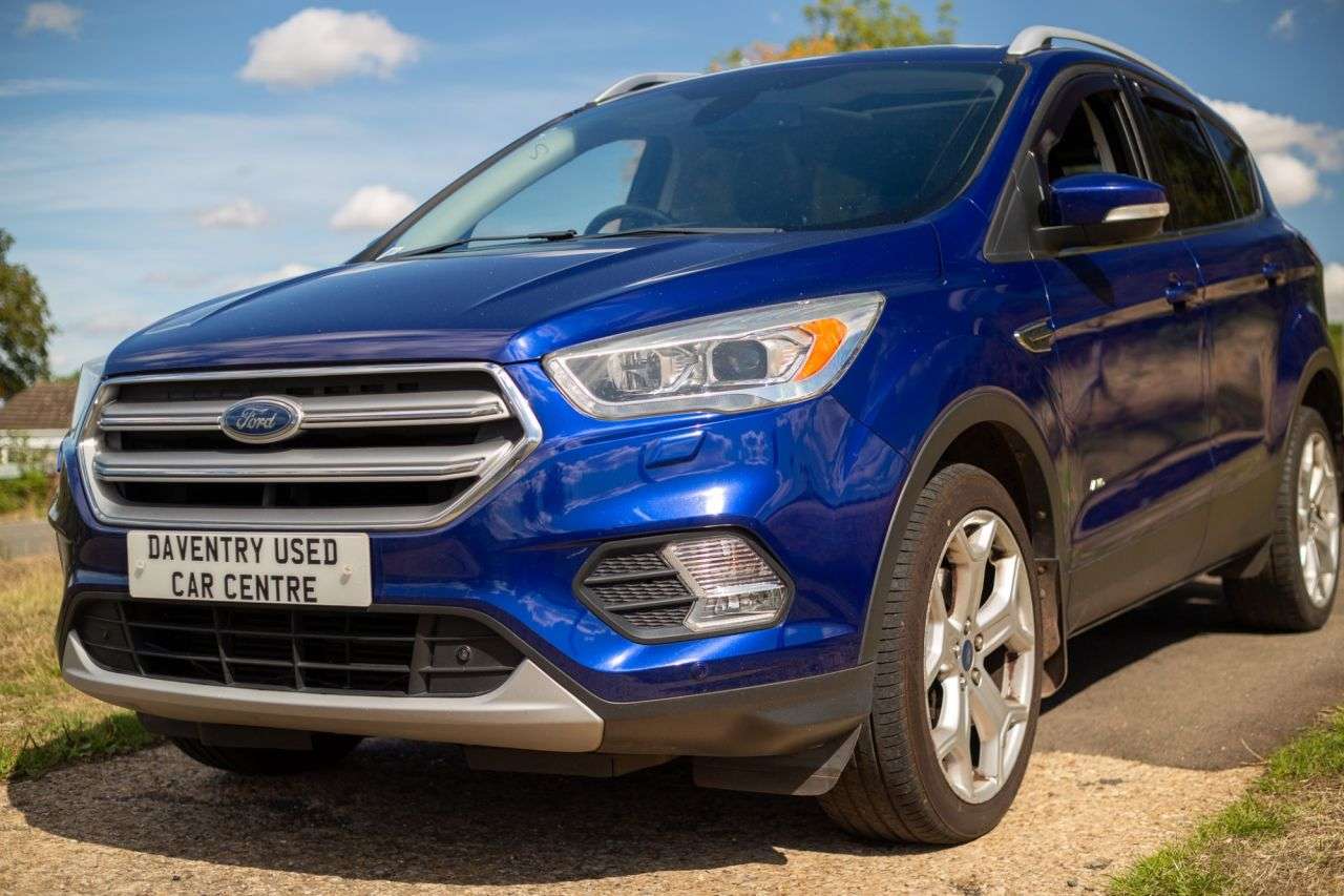 A 2017 FORD KUGA 2.0 TDCi Titanium X SUV 5dr Diesel Powershift AWD Euro 6 (s/s) (180 ps) FRO A 2017 FORD KUGA 2.0 TDCi Titanium X SUV 5dr Diesel Powershift AWD Euro 6 (s/s) (180 ps) FRO