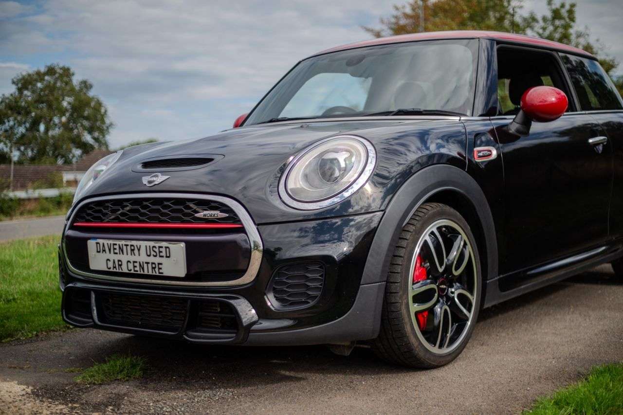 A 2018 MINI HATCH 2.0 John Cooper Works Hatchback 3dr Petrol Manual Euro 6 (s/s) (231 ps) CHI A 2018 MINI HATCH 2.0 John Cooper Works Hatchback 3dr Petrol Manual Euro 6 (s/s) (231 ps) CHI
