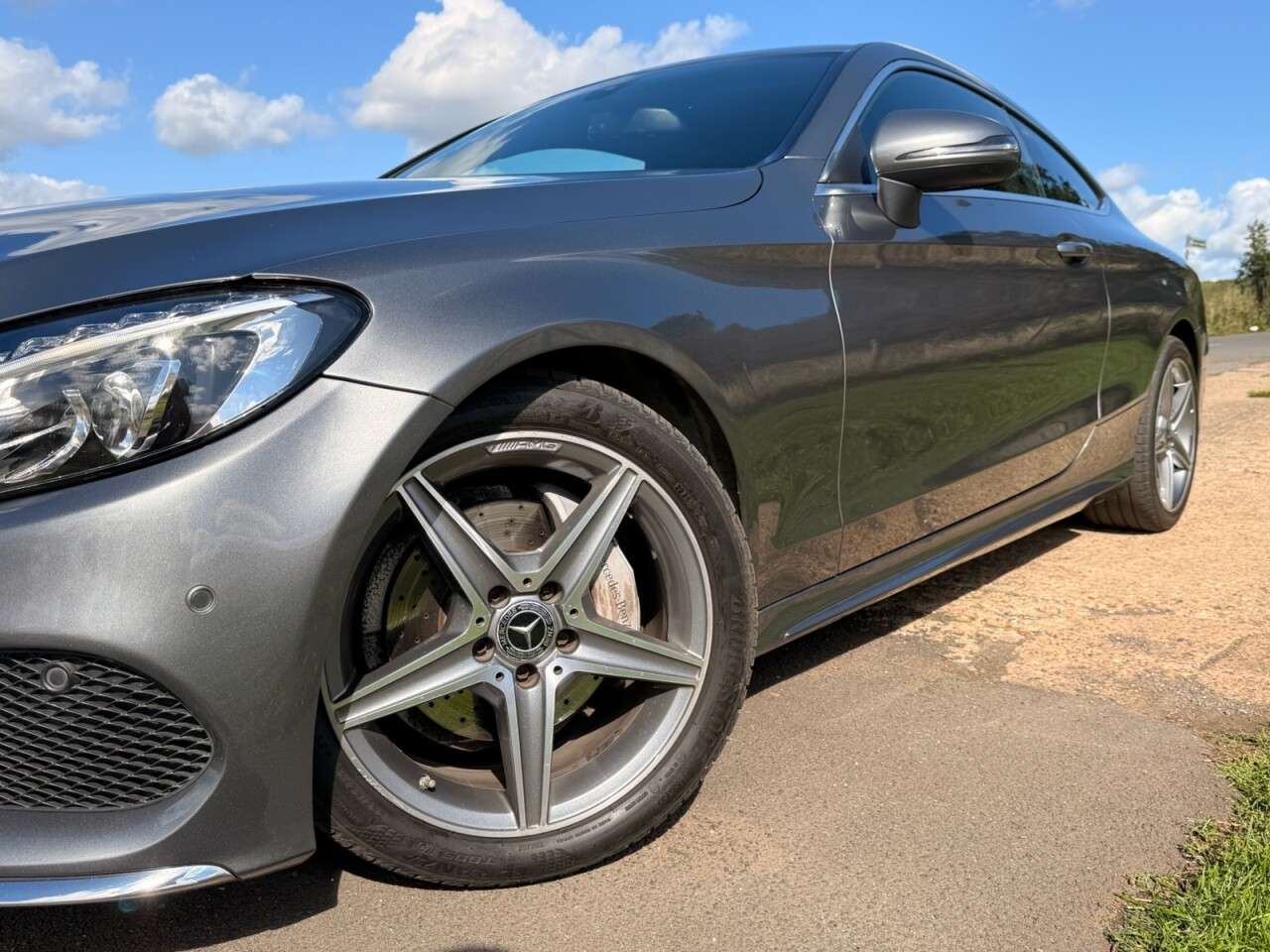 A 2018 MERCEDES-BENZ C CLASS 2.1 C220d AMG Line Coupe 2dr Diesel G-Tronic+ Euro 6 (s/s) (170 ps) FULL LE A 2018 MERCEDES-BENZ C CLASS 2.1 C220d AMG Line Coupe 2dr Diesel G-Tronic+ Euro 6 (s/s) (170 ps) FULL LE