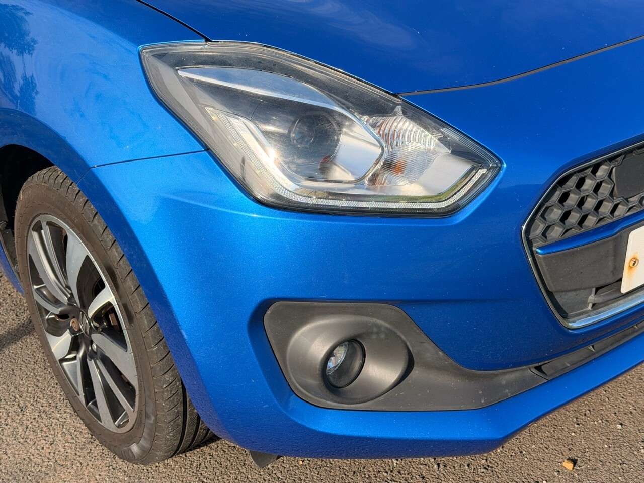 A 2018 SUZUKI SWIFT 1.0 Boosterjet SHVS SZ5 Hatchback 5dr Petrol Hybrid Manual Euro 6 (s/s) (11 A 2018 SUZUKI SWIFT 1.0 Boosterjet SHVS SZ5 Hatchback 5dr Petrol Hybrid Manual Euro 6 (s/s) (11