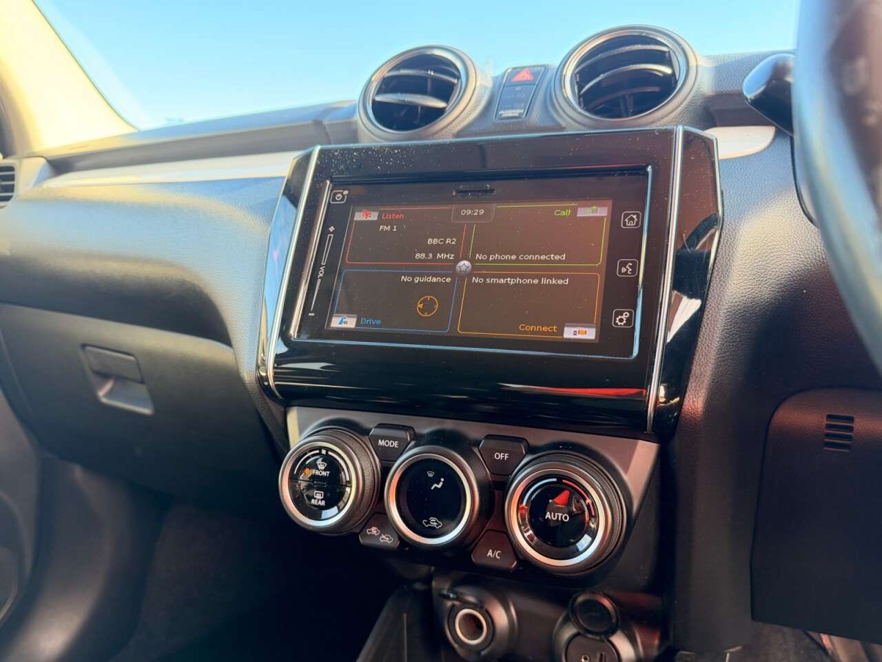 2018 SUZUKI SWIFT 2018 SUZUKI SWIFT