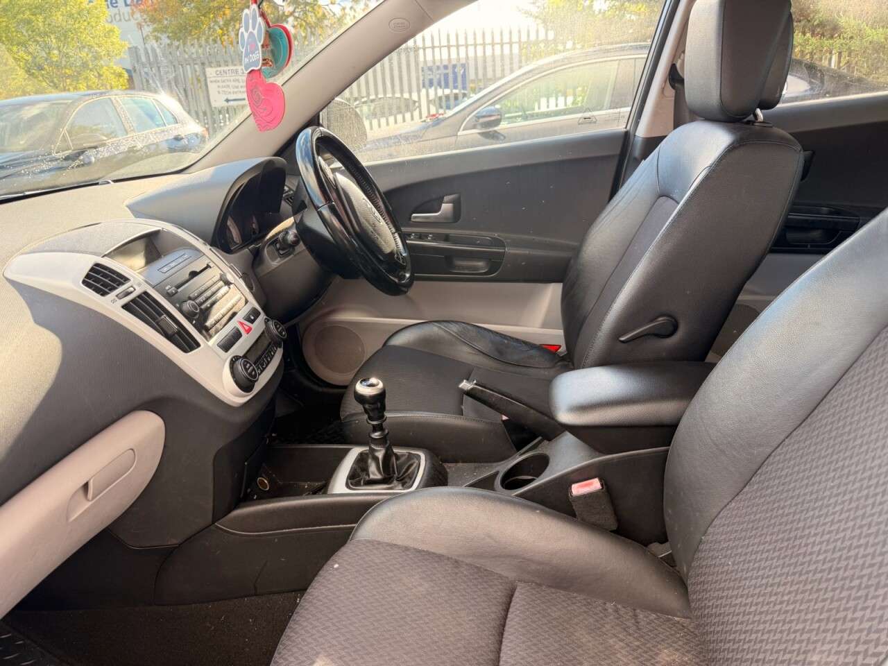 A 2009 KIA CEED 1.6 LS Estate 5dr Petrol Manual (154 g/km, 120 bhp) NO WARRANTY, SOLD AS SE A 2009 KIA CEED 1.6 LS Estate 5dr Petrol Manual (154 g/km, 120 bhp) NO WARRANTY, SOLD AS SE