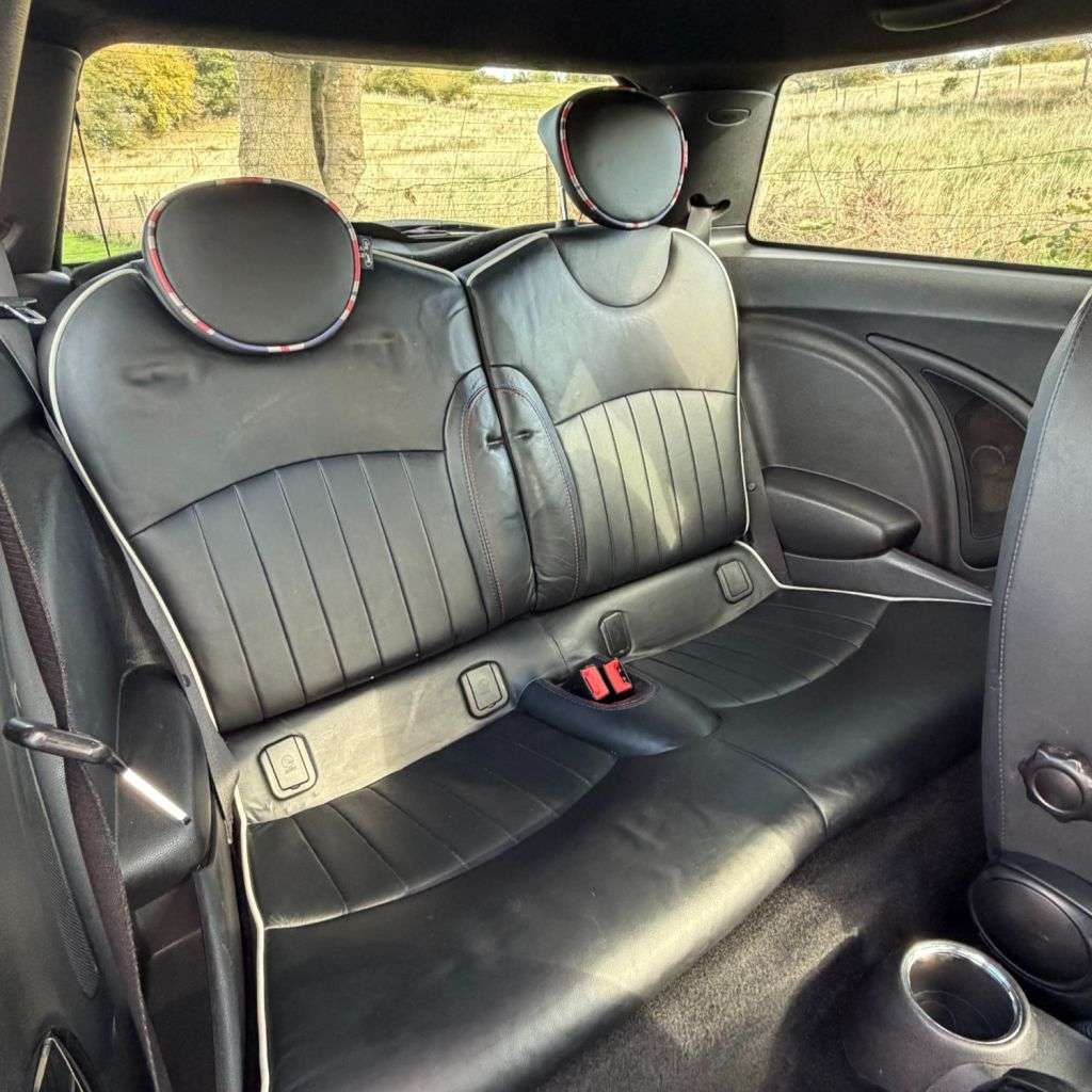2012 MINI HATCH 2012 MINI HATCH