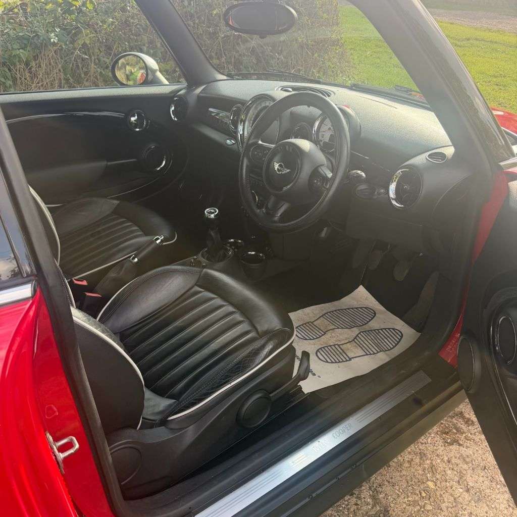 2012 MINI HATCH 2012 MINI HATCH