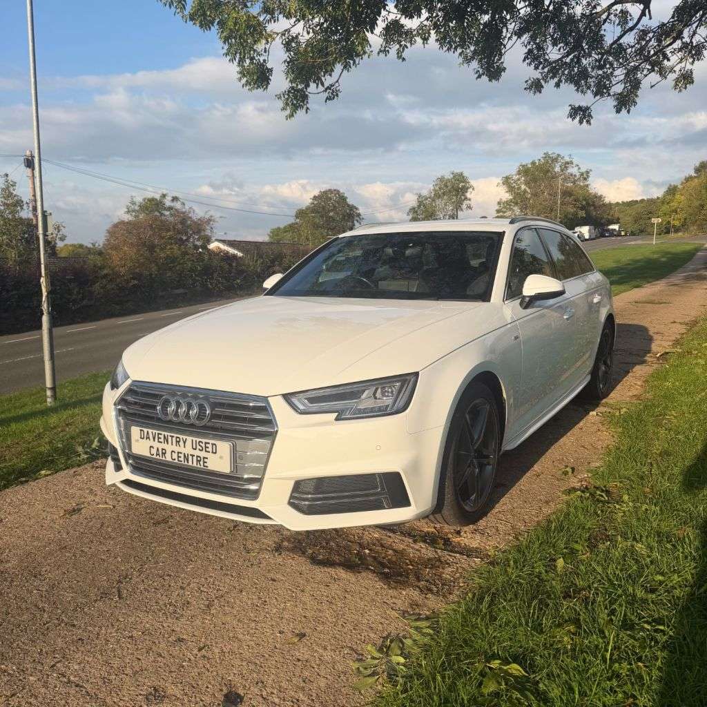 A 2016 AUDI A4 AVANT 3.0 TDI V6 S line Estate 5dr Diesel Tiptronic quattro Euro 6 (s/s) (272 ps) A 2016 AUDI A4 AVANT 3.0 TDI V6 S line Estate 5dr Diesel Tiptronic quattro Euro 6 (s/s) (272 ps)