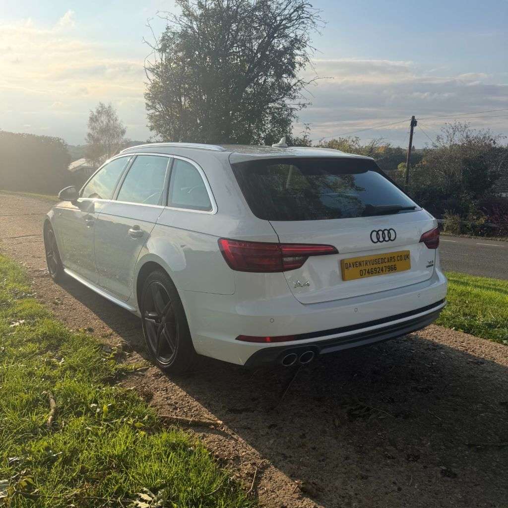 A 2016 AUDI A4 AVANT 3.0 TDI V6 S line Estate 5dr Diesel Tiptronic quattro Euro 6 (s/s) (272 ps) A 2016 AUDI A4 AVANT 3.0 TDI V6 S line Estate 5dr Diesel Tiptronic quattro Euro 6 (s/s) (272 ps)