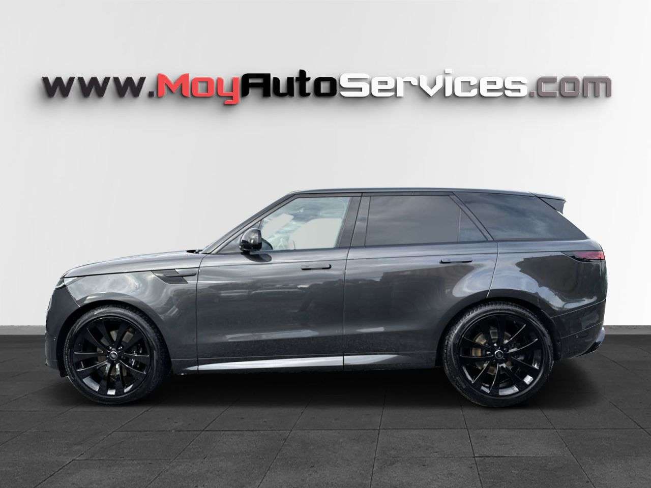 A 2023 LAND ROVER RANGE ROVER SPORT DYNAMIC SE A 2023 LAND ROVER RANGE ROVER SPORT DYNAMIC SE