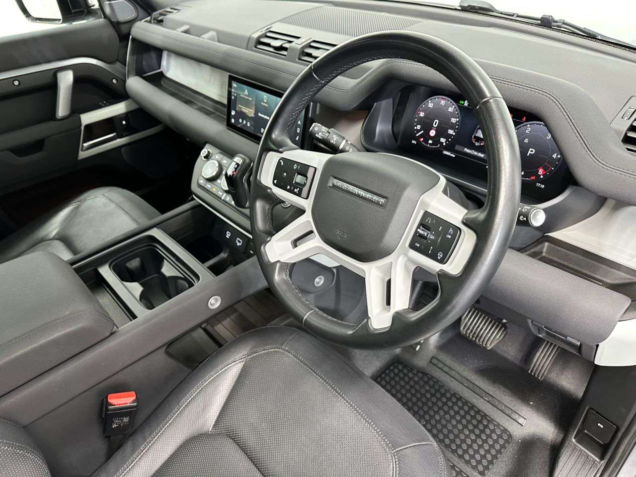 2023 LAND ROVER DEFENDER 2023 LAND ROVER DEFENDER