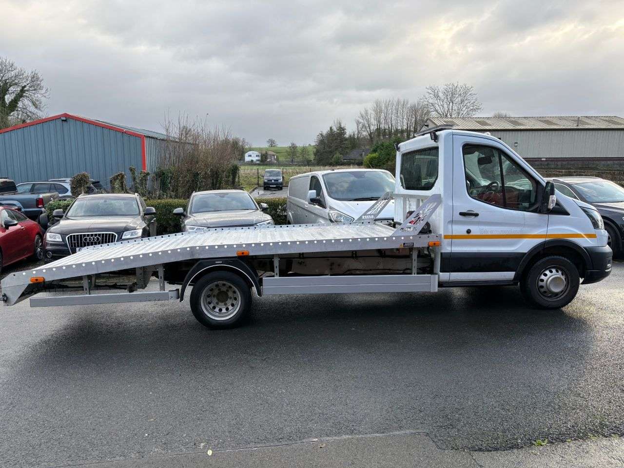 A 2022 FORD TRANSIT 2.0 350 EcoBlue Leader Chassis Cab 2dr Diesel Manual RWD L3 Euro 6 (s/s) (1 A 2022 FORD TRANSIT 2.0 350 EcoBlue Leader Chassis Cab 2dr Diesel Manual RWD L3 Euro 6 (s/s) (1