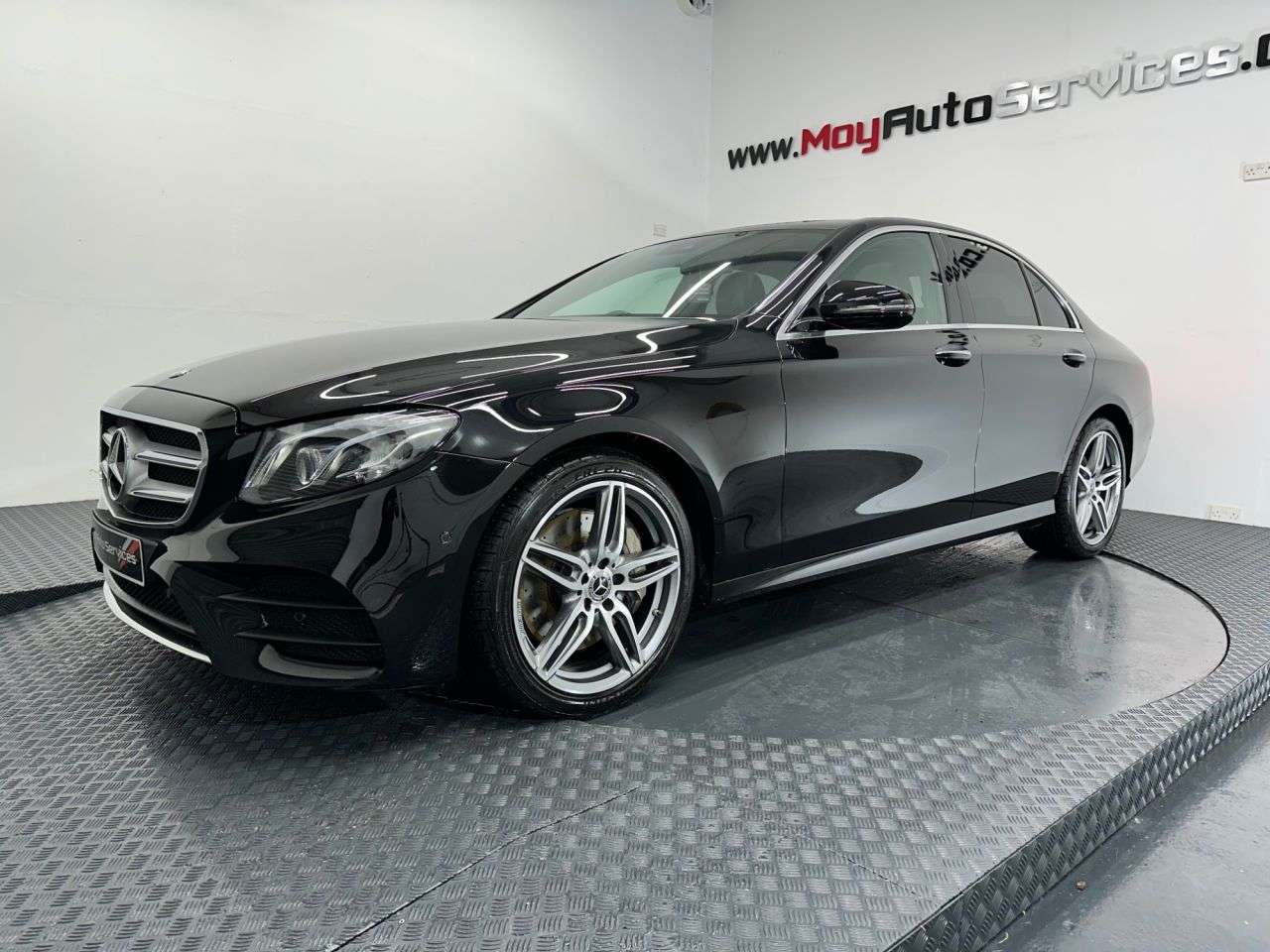 A 2018 MERCEDES-BENZ E-CLASS 3.0 E350d V6 AMG Line (Premium Plus) Saloon 4dr Diesel G-Tronic+ Euro 6 (s/ A 2018 MERCEDES-BENZ E-CLASS 3.0 E350d V6 AMG Line (Premium Plus) Saloon 4dr Diesel G-Tronic+ Euro 6 (s/