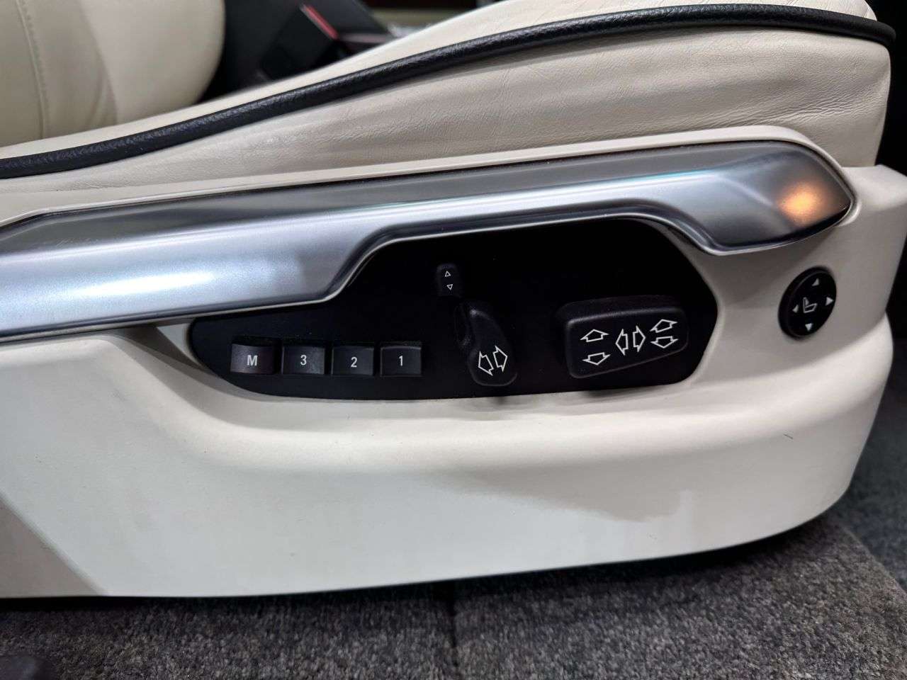 2011 LAND ROVER RANGE ROVER 2011 LAND ROVER RANGE ROVER