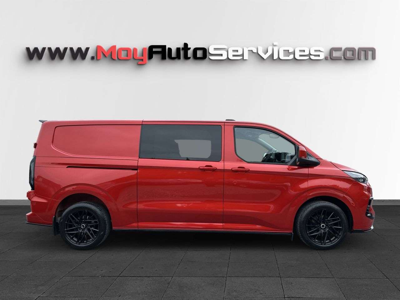 A 2024 FORD TRANSIT CUSTOM 2.0 300 EcoBlue Limited Crew Van Double Cab 5dr Diesel Auto L2 H1 Euro 6 (s A 2024 FORD TRANSIT CUSTOM 2.0 300 EcoBlue Limited Crew Van Double Cab 5dr Diesel Auto L2 H1 Euro 6 (s