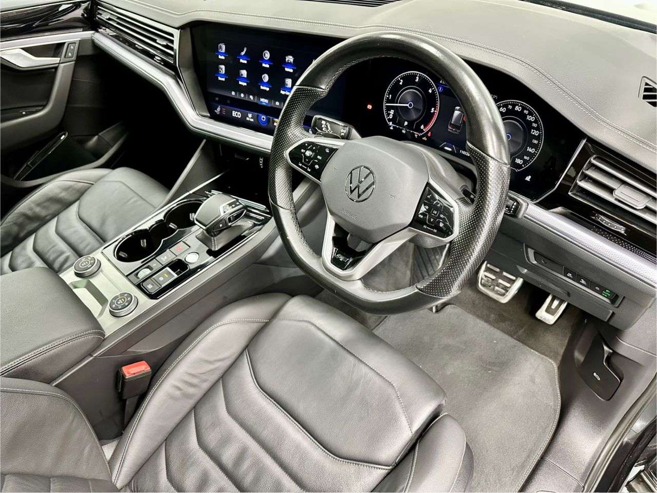 2021 VOLKSWAGEN TOUAREG 2021 VOLKSWAGEN TOUAREG