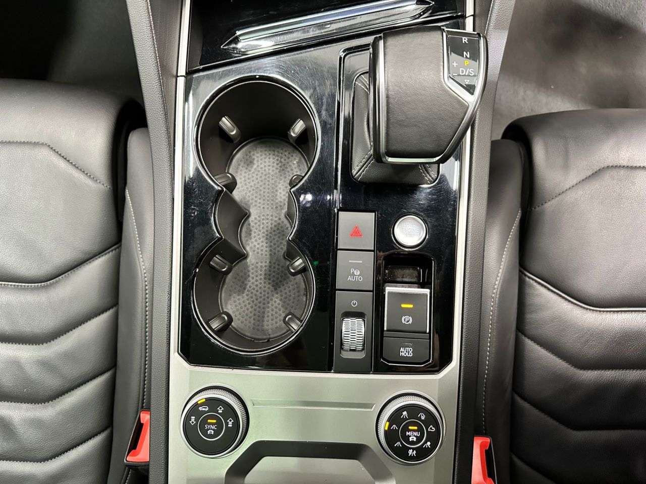 2021 VOLKSWAGEN TOUAREG 2021 VOLKSWAGEN TOUAREG