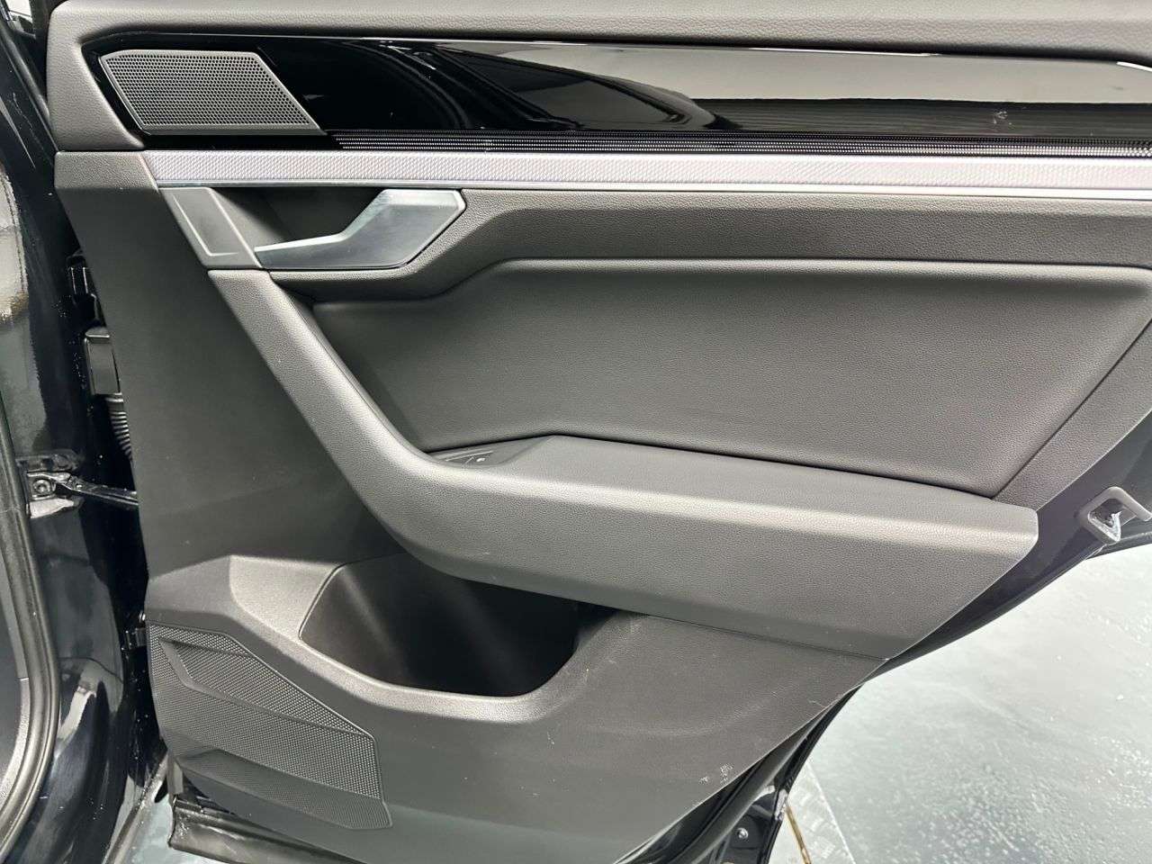 2021 VOLKSWAGEN TOUAREG 2021 VOLKSWAGEN TOUAREG