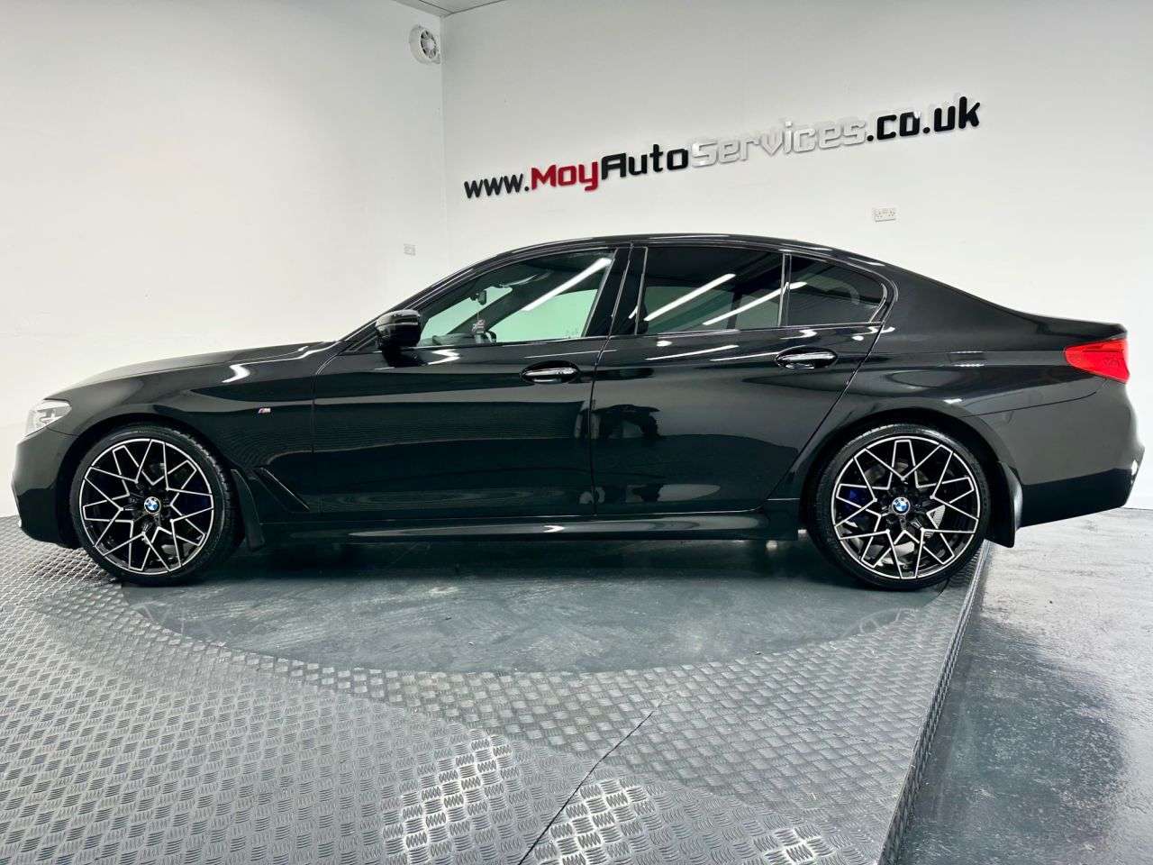 2018 BMW 5 SERIES 2018 BMW 5 SERIES