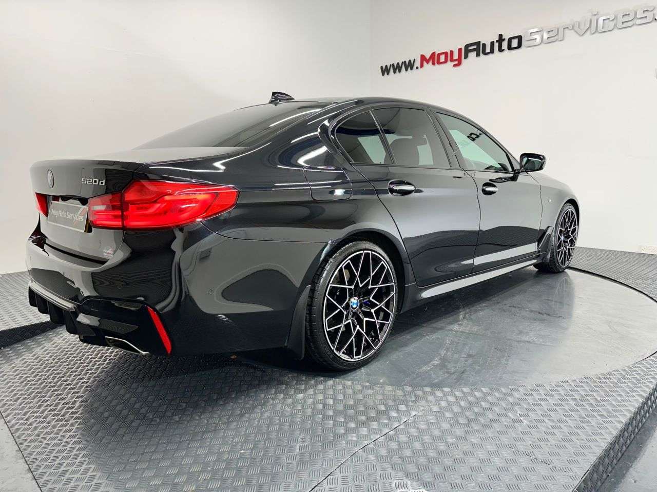 2018 BMW 5 SERIES 2018 BMW 5 SERIES
