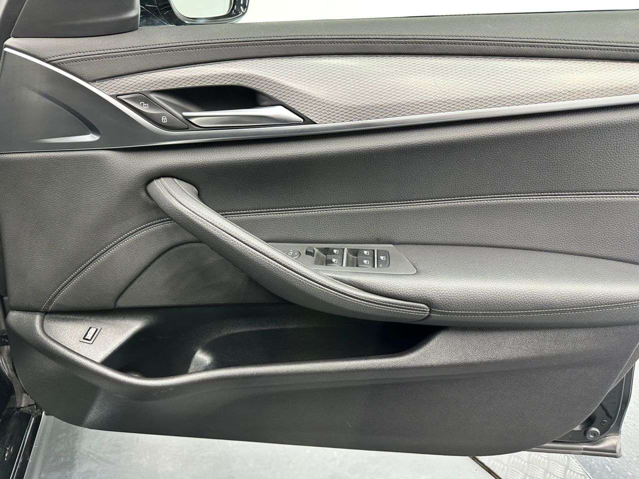 2018 BMW 5 SERIES 2018 BMW 5 SERIES