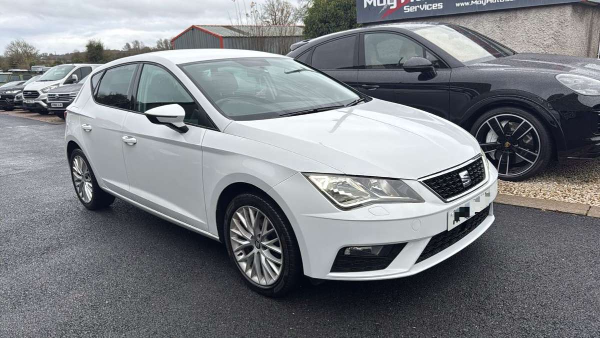 Check out this Seat Leon 2018 Petrol Manual