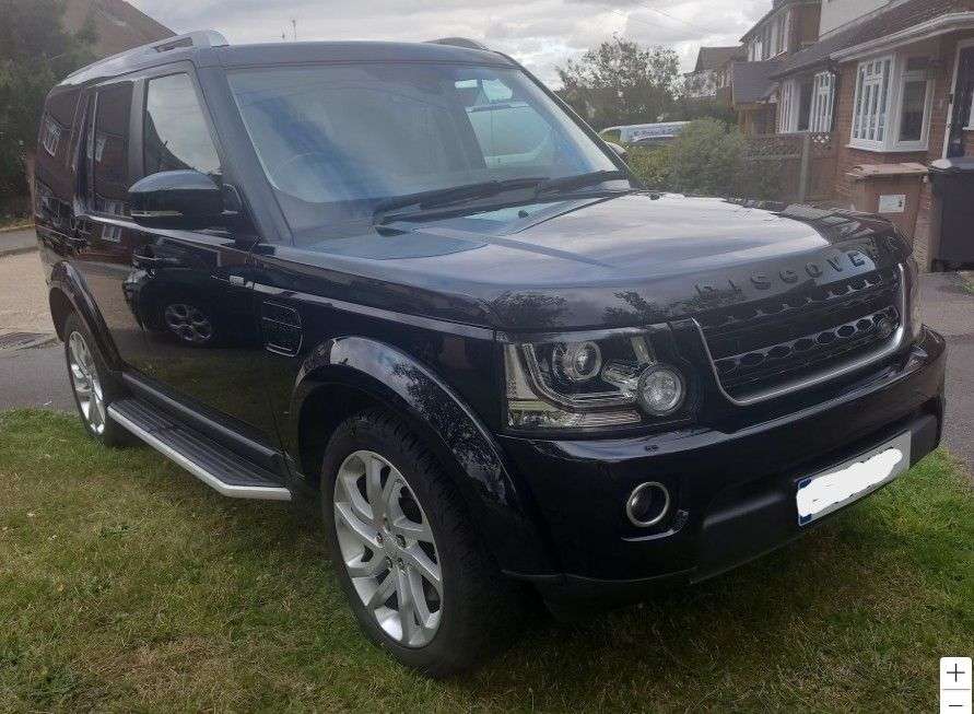 Check out this Land Rover Discovery 2016 Diesel Automatic